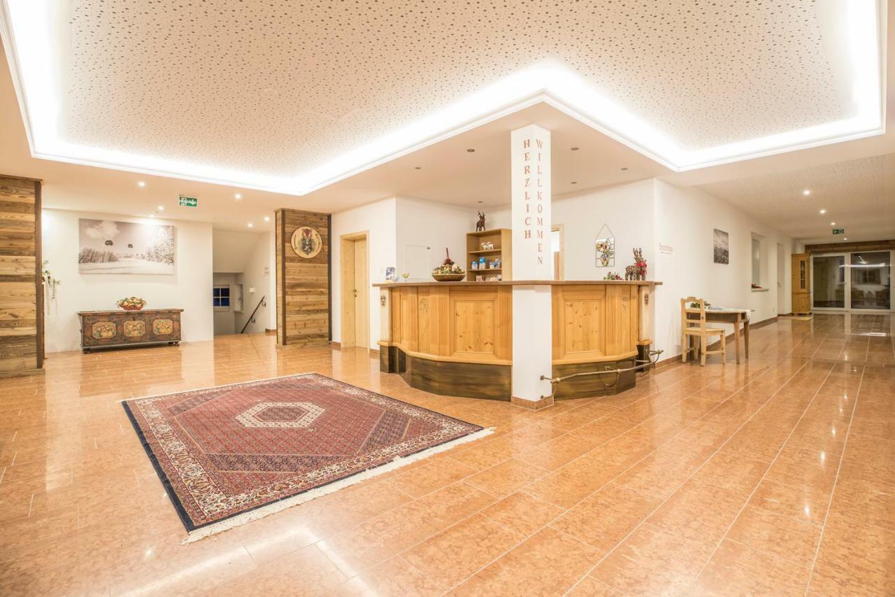 Aparthotel Paradies - Schrempfgut Φλαχάου Εξωτερικό φωτογραφία